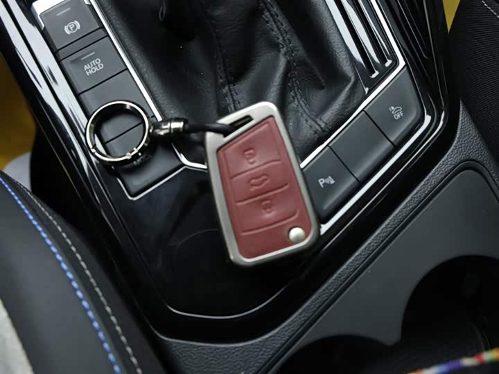 Фото 8 - Volkswagen Tayron GTE Hybrid