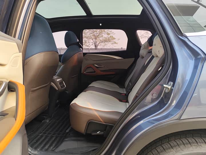 Фото 8 - BYD Song Pro Hybrid