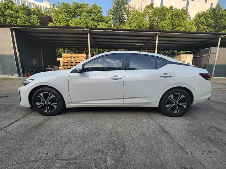 Фото 5 - Nissan Sylphy