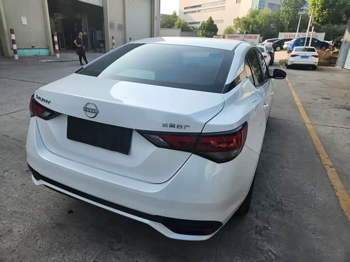 Фото 8 - Nissan Sylphy