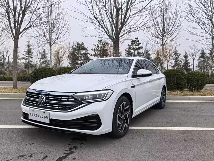 Фото 1 - Volkswagen Sagitar L