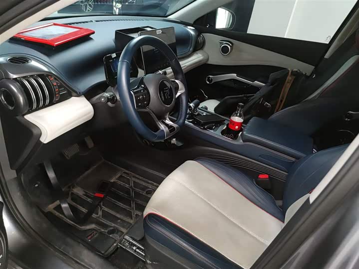 Фото 7 - BYD Yuan Plus