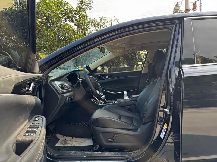 Фото 5 - Changan Raeton CC