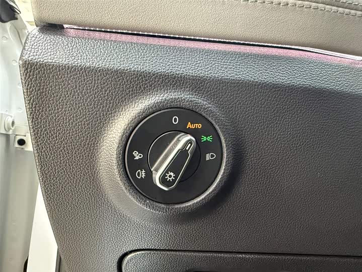 Фото 9 - Volkswagen Tayron