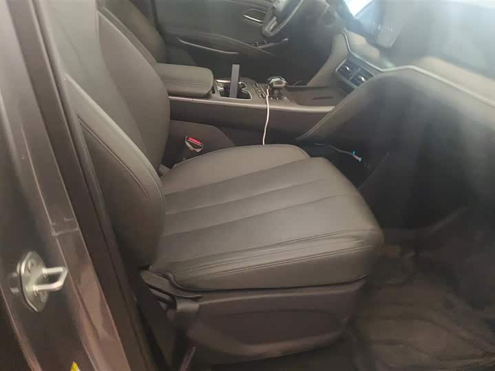 Фото 8 - BYD Song L DM-i Hybrid