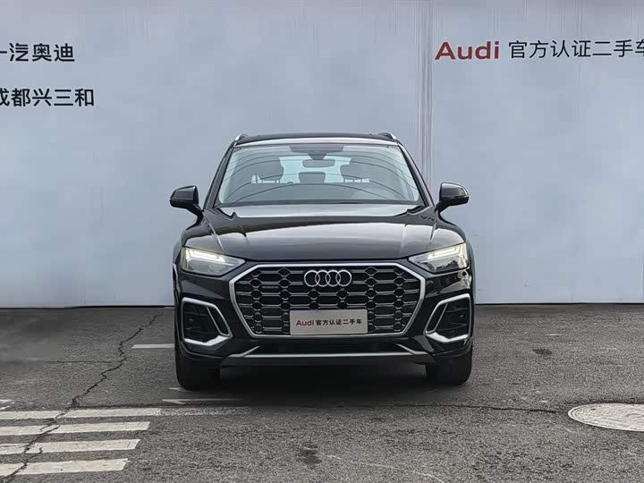 Фото 2 - Audi Q5L