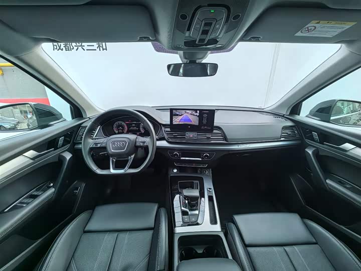 Фото 9 - Audi Q5L
