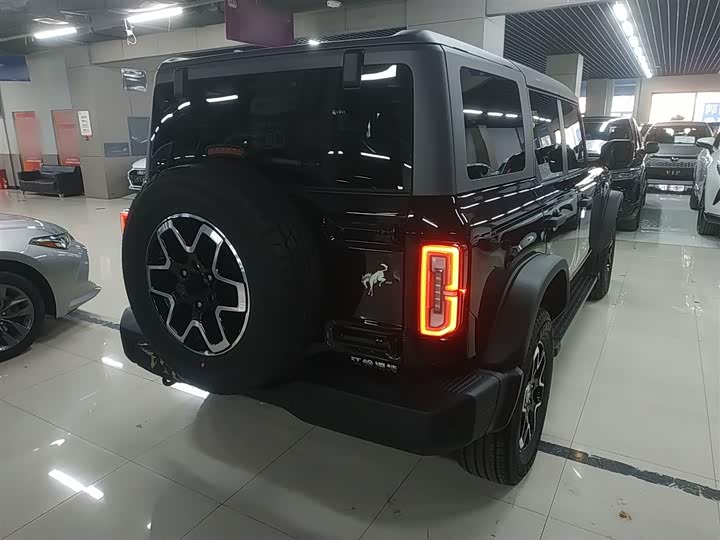 Фото 7 - Ford Bronco