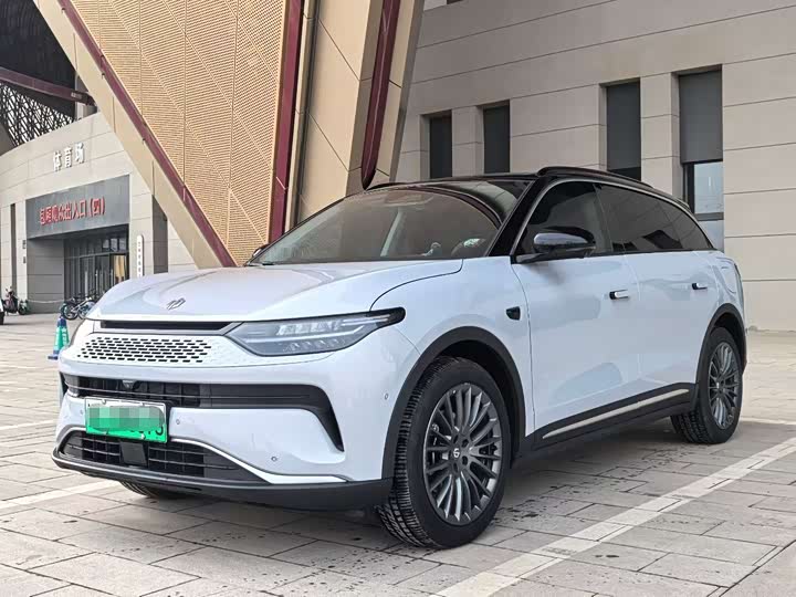 Фото 1 - Leapmotor C11