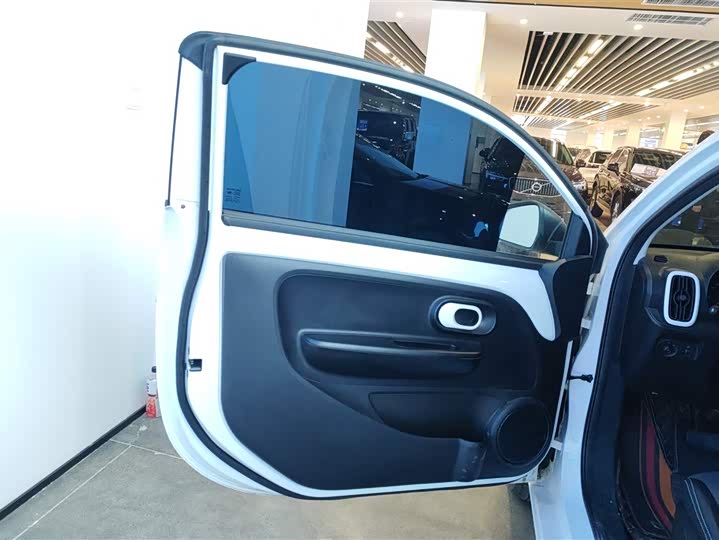 Фото 7 - Roewe Clever