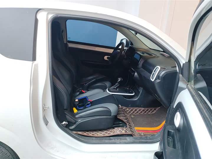 Фото 8 - Roewe Clever