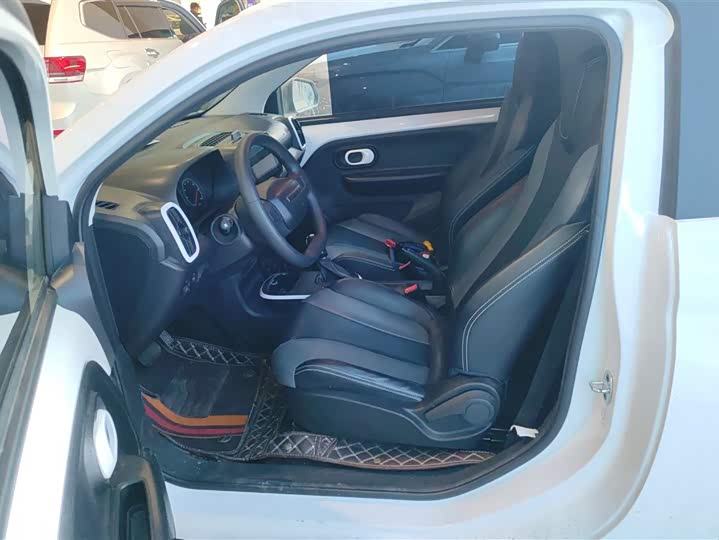 Фото 9 - Roewe Clever