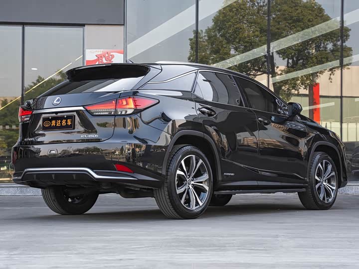 Фото 3 - Lexus RX