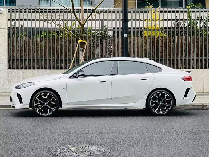 Фото 2 - BMW 2 Series