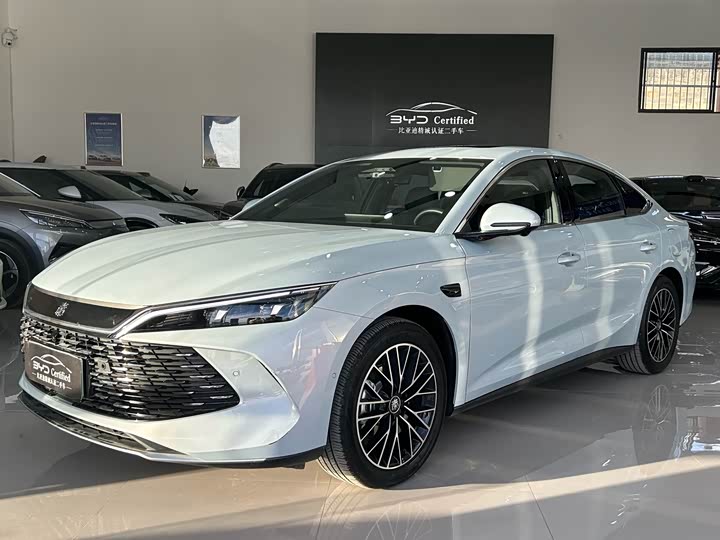 Фото 1 - BYD Qin L