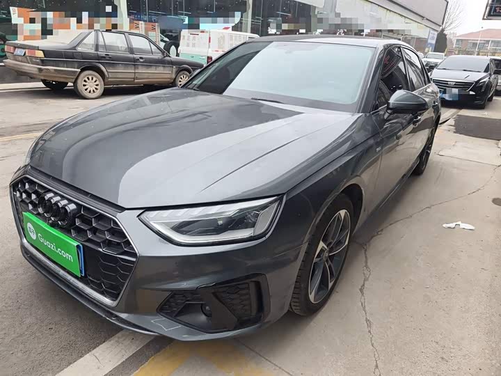 Фото 1 - Audi A4L