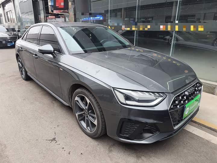 Фото 4 - Audi A4L