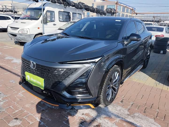 Фото 1 - Changan UNI-T