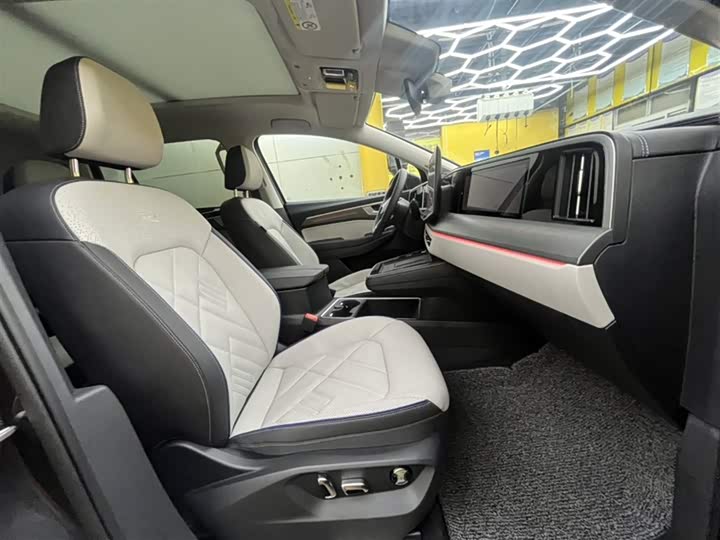 Фото 7 - Volkswagen Talagon