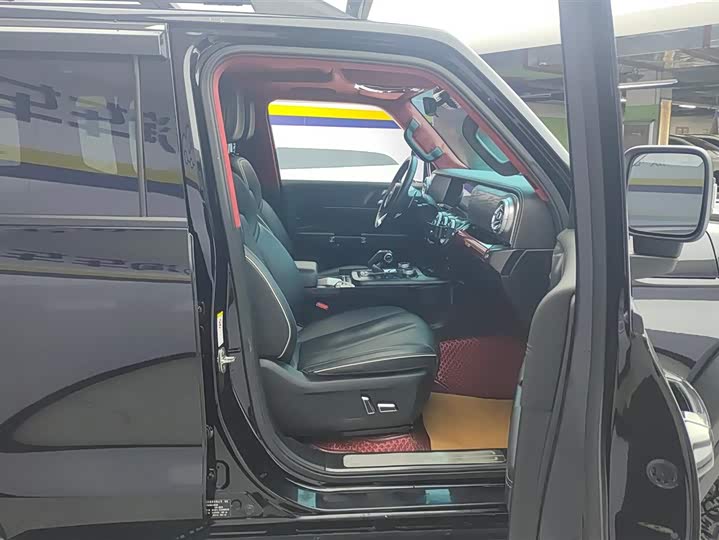 Фото 8 - Tank 300