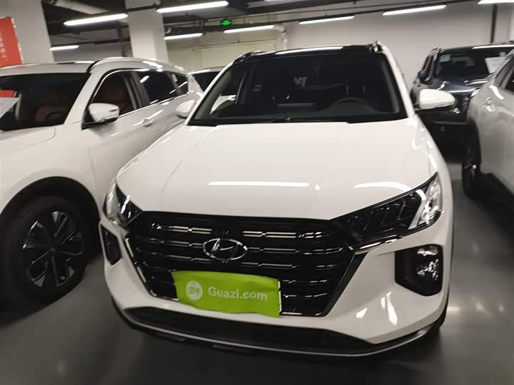 Фото 3 - Hyundai Tucson L
