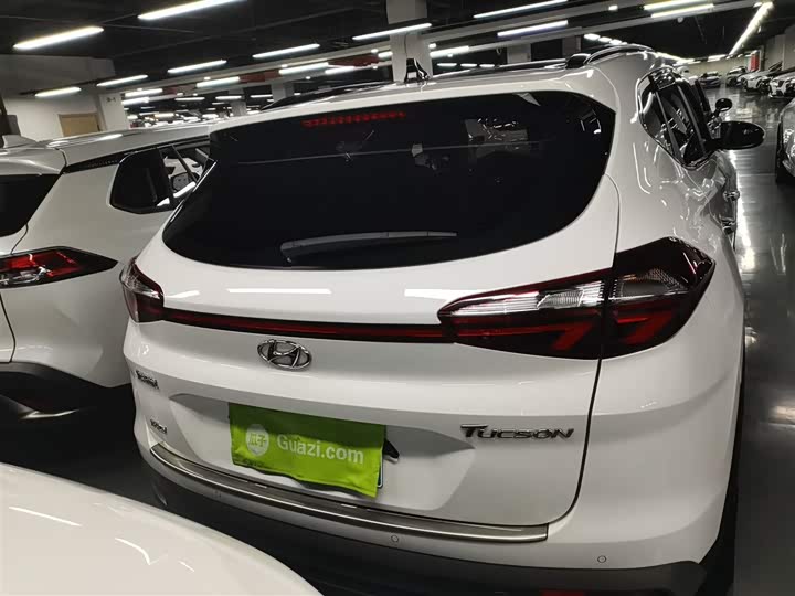 Фото 6 - Hyundai Tucson L