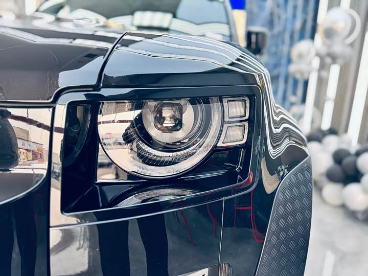 Фото 4 - Land Rover Defender