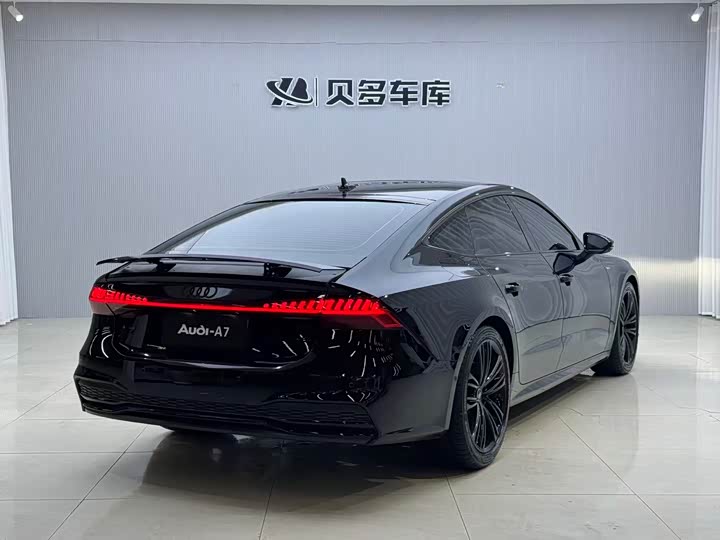 Фото 5 - Audi A7