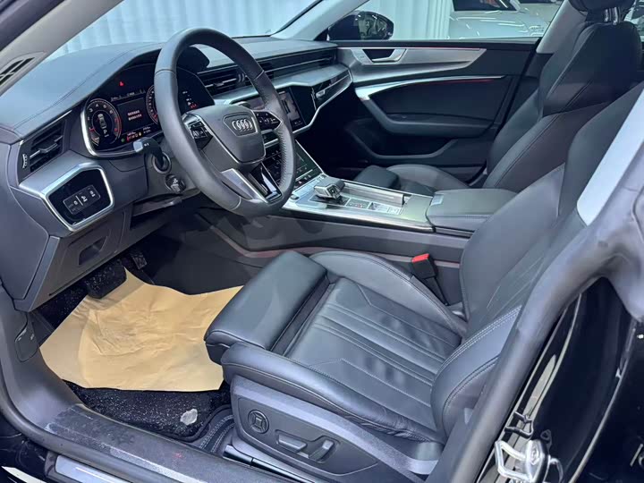 Фото 7 - Audi A7