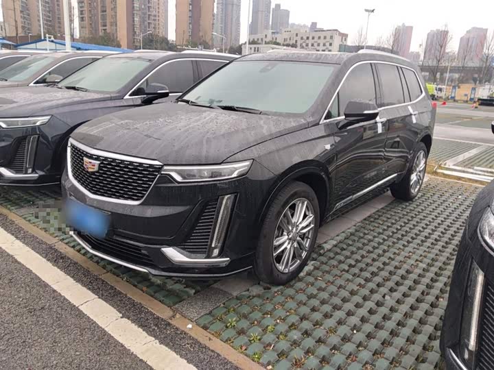 Фото 2 - Cadillac XT6