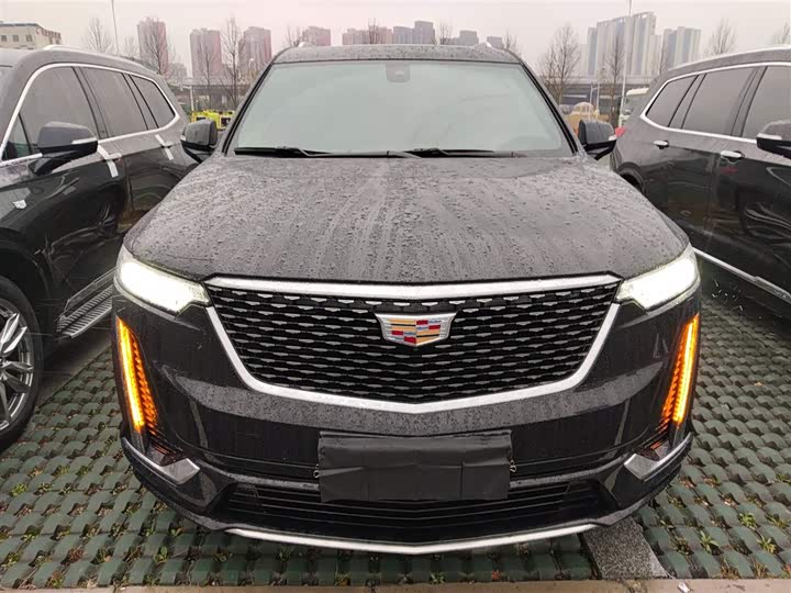 Фото 3 - Cadillac XT6