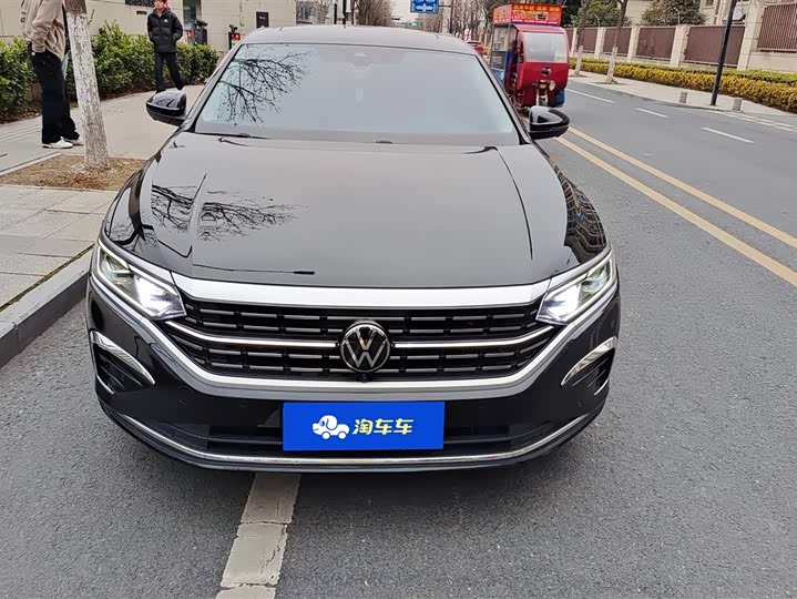 Фото 2 - Volkswagen Passat