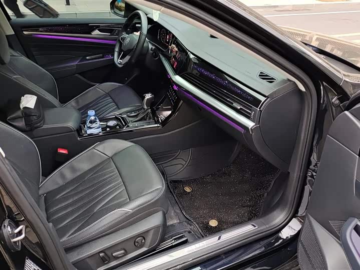 Фото 8 - Volkswagen Passat