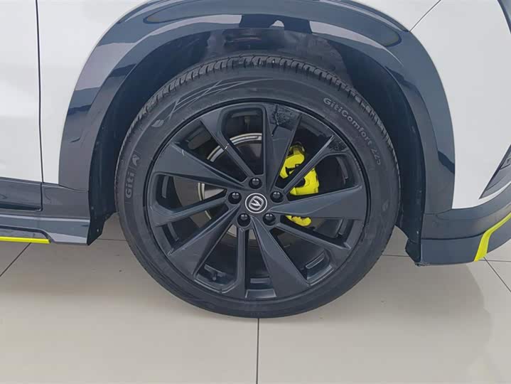 Фото 6 - Changan UNI-T