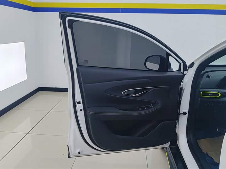 Фото 7 - Changan UNI-T