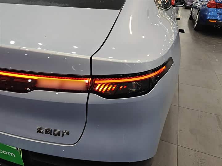 Фото 8 - Nissan N7