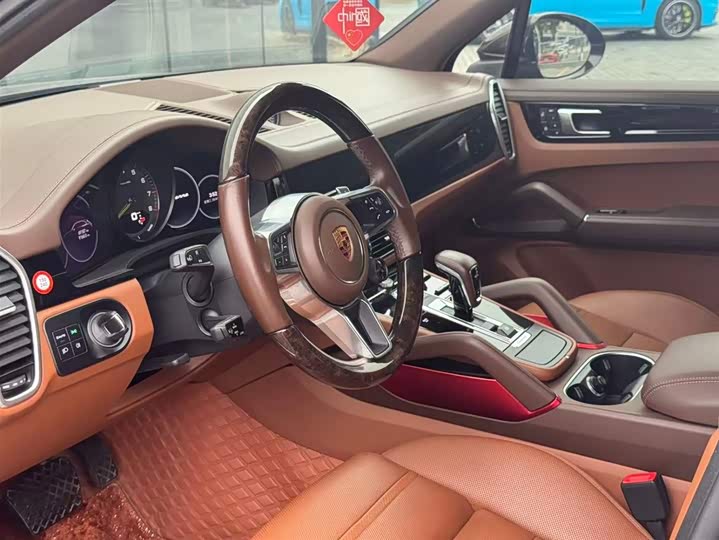 Фото 6 - Porsche Cayenne Hybrid