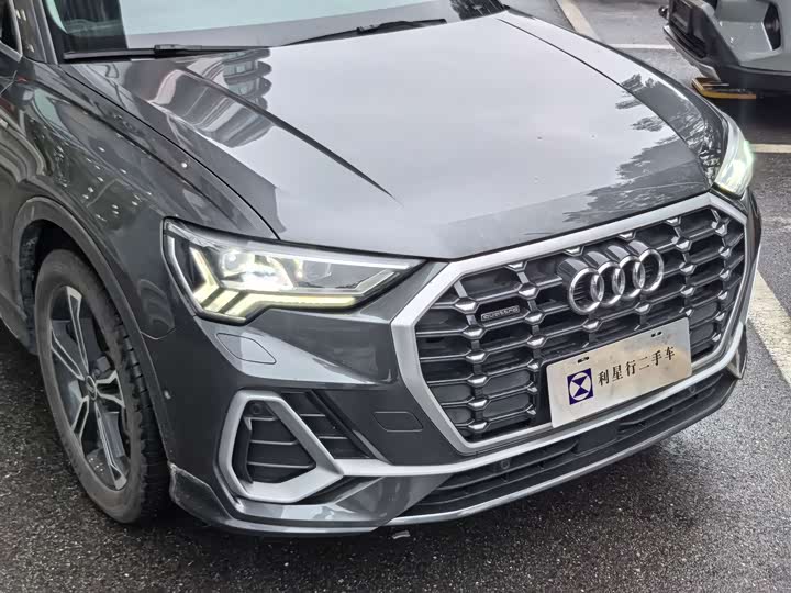 Фото 3 - Audi Q3