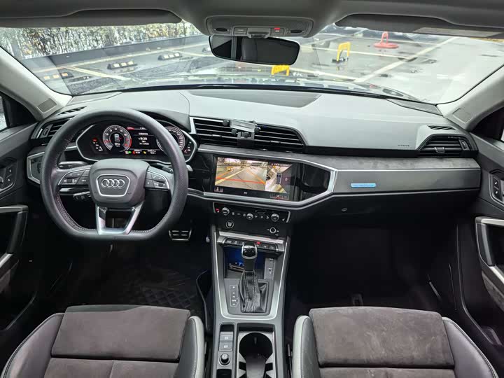 Фото 4 - Audi Q3