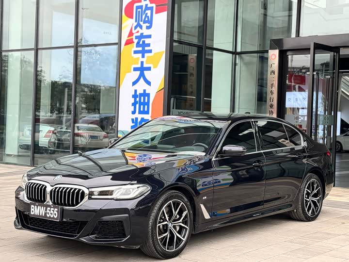 Фото 1 - BMW 5 Series