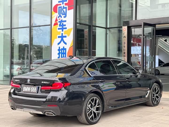 Фото 5 - BMW 5 Series