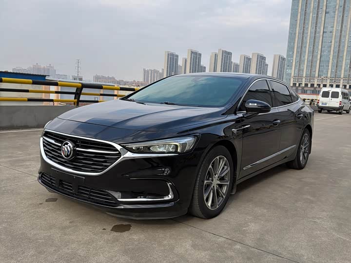 Фото 1 - Buick LaCrosse