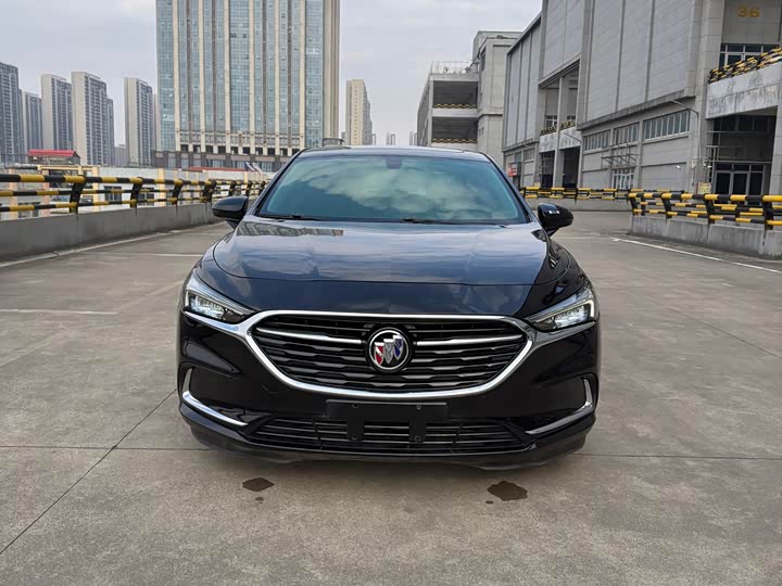 Фото 2 - Buick LaCrosse