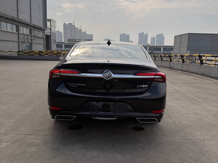 Фото 4 - Buick LaCrosse