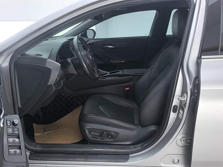 Фото 9 - Toyota Avalon