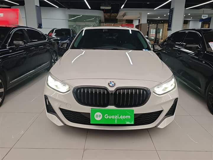 Фото 3 - BMW 1 Series