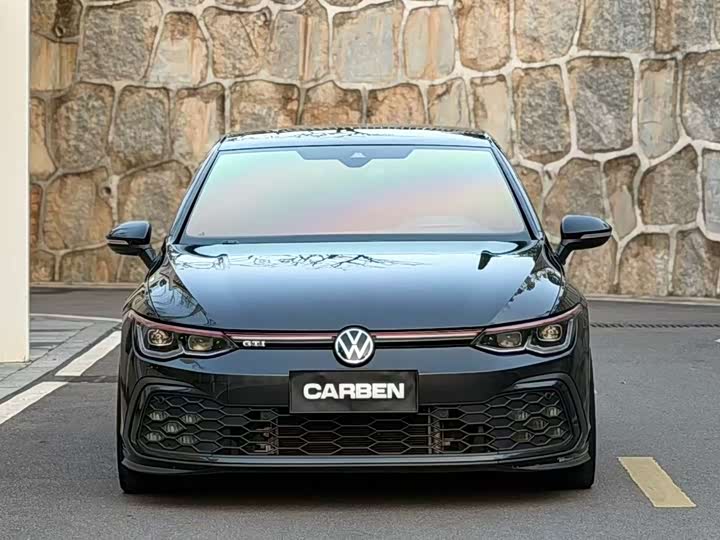 Фото 2 - Volkswagen Golf GTI