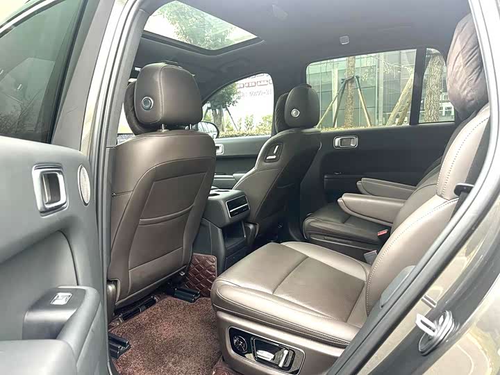 Фото 7 - LiXiang L8