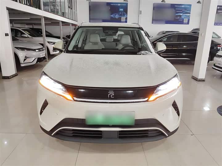 Фото 3 - BYD Yuan Up