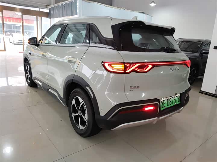 Фото 5 - BYD Yuan Up